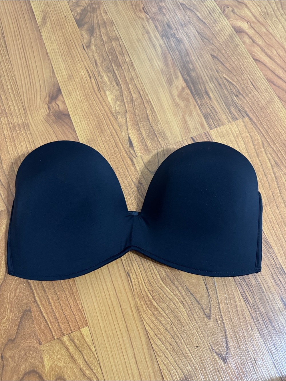 intimissimi Black Bra with Care Label Detail